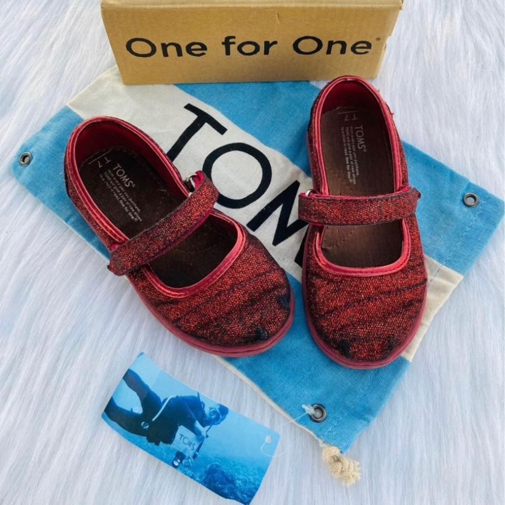 Baby Girl Maroon TOMS Shoes Size 7
